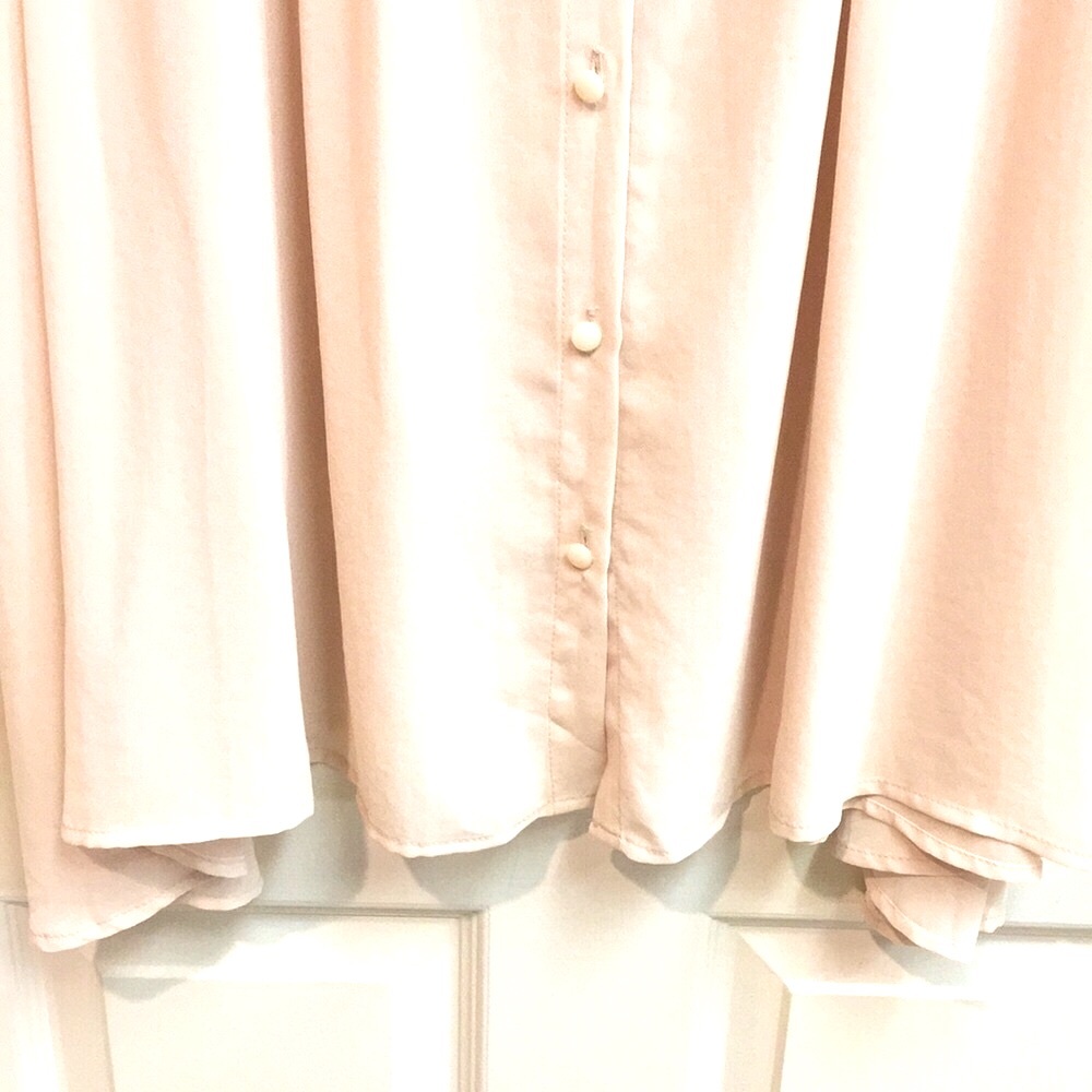 Sheer Pearl & Silver Stud Collar & Shoulder Sleeveless Blouse High/Low Hem - Picture 7 of 9